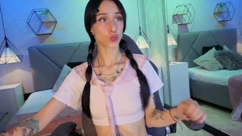 lhiam online show from April 5, 7:55 pm