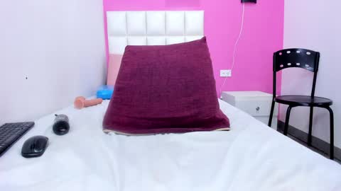 Snapshot of lia_antonella69 chatting on January 30, 2:36 pm karol online show from January 30, 2:36 pm