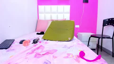 Snapshot of lia_antonella69 chatting on February 27, 2:21 pm karol online show from February 27, 2:21 pm