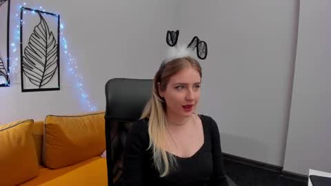 Lia online show from April 18, 1:42 am