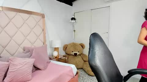 Lia  online show from July 6, 2:08 am