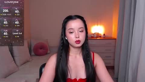 L I A online show from October 16, 4:30 pm