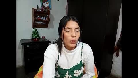 Snapshot of lia_hottie chatting on December 16, 8:58 pm Lia online show from December 16, 8:58 pm