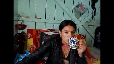 Snapshot of lia_hottie chatting on January 11, 1:48 am Lia online show from January 11, 1:48 am