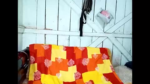 Snapshot of lia_hottie chatting on January 13, 3:01 am Lia online show from January 13, 3:01 am