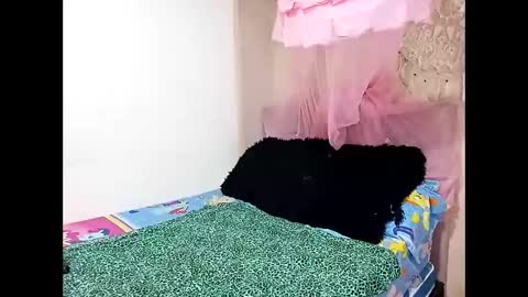 Snapshot of lia_hottie chatting on January 22, 7:03 pm Lia online show from January 22, 7:03 pm