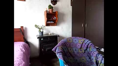 Snapshot of lia_hottie chatting on February 6, 7:40 pm Lia online show from February 6, 7:40 pm