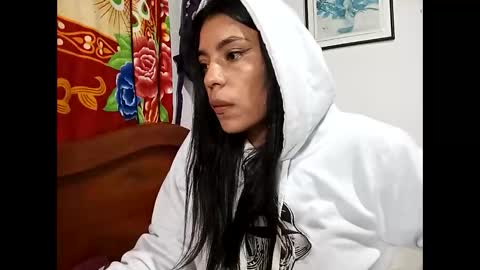 Snapshot of lia_hottie chatting on February 27, 9:54 am Lia online show from February 27, 9:54 am