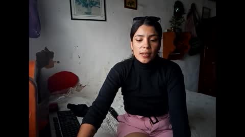 Snapshot of lia_hottie chatting on February 28, 8:50 pm Lia online show from February 28, 8:50 pm