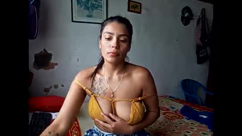 Snapshot of lia_hottie chatting on March 5, 3:51 pm Lia online show from March 5, 3:51 pm