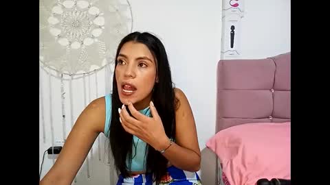 Snapshot of lia_hottie chatting on November 13, 5:12 pm Lia online show from November 13, 5:12 pm