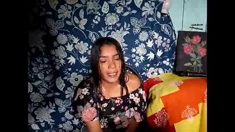 Lia online show from January 8, 2:30 pm