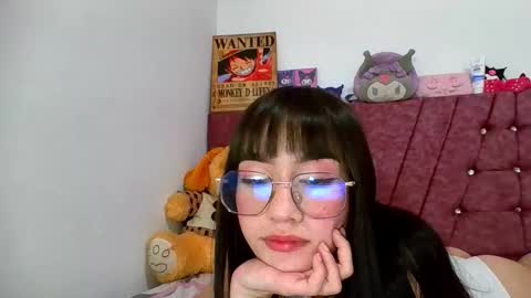 Lia Johnson online show from March 6, 5:37 am