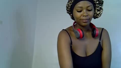 Snapshot of lia_jupiter1 chatting on October 22, 5:19 am lia online show from October 22, 5:19 am