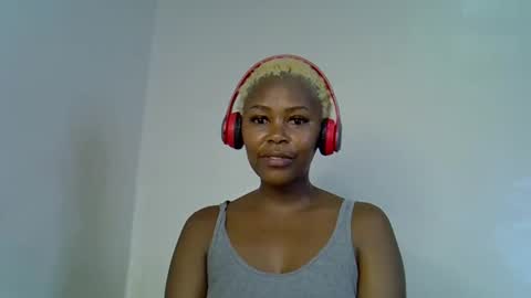 Snapshot of lia_jupiter1 chatting on October 22, 5:24 pm lia online show from October 22, 5:24 pm