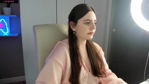 Snapshot of lia_lil chatting on September 29, 2:00 pm Lia online show from September 29, 2:00 pm