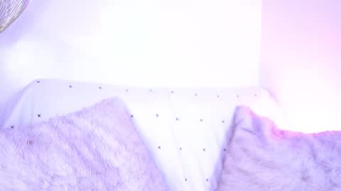 liaa online show from March 14, 3:01 am