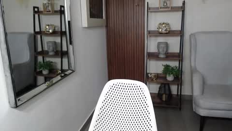 LIA online show from December 14, 11:04 am