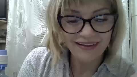 lia_raysss online show from April 22, 7:37 pm