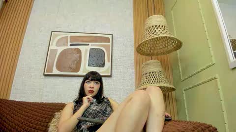 lia_visser_ online show from April 8, 8:09 pm