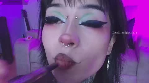 Snapshot of liaa_rodriguezz chatting on February 20, 12:52 am Liaa online show from February 20, 12:52 am