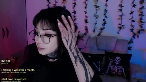 Snapshot of liaa_rodriguezz chatting on November 3, 2:35 am Liaa online show from November 3, 2:35 am