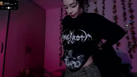 Snapshot of liaa_rodriguezz chatting on November 10, 1:59 am Liaa online show from November 10, 1:59 am