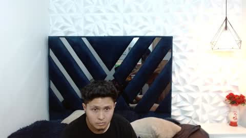 Snapshot of liaandjefferson chatting on December 13, 7:43 pm liaandjefferson online show from December 13, 7:43 pm