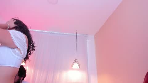 Snapshot of liabell_ chatting on July 7, 6:56 pm Lia Bell online show from July 7, 6:56 pm