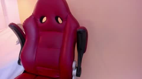 Snapshot of liabell_ chatting on July 28, 6:20 pm Lia Bell online show from July 28, 6:20 pm