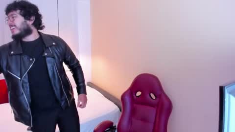 Snapshot of liabell_ chatting on August 1, 12:04 pm Lia Bell online show from August 1, 12:04 pm