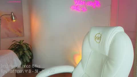 Snapshot of liacox chatting on November 13, 3:16 am Lia Cox online show from November 13, 3:16 am