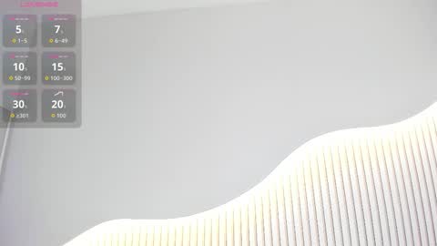 liaguzman online show from March 14, 3:56 am