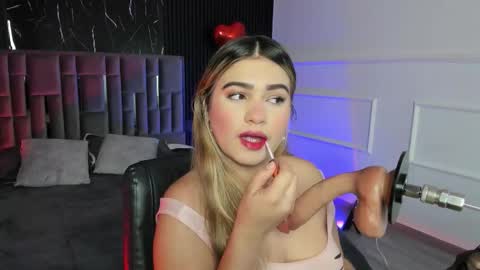 Snapshot of liahfontaine chatting on February 20, 11:22 am Liah Fontaine online show from February 20, 11:22 am