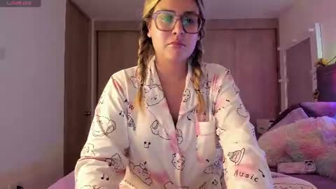 Lia  online show from July 19, 3:54 am