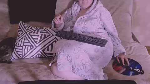 miss Lia  colection for travel online show from January 14, 1:33 am