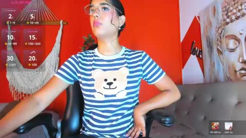 lia online show from June 1, 7:26 pm