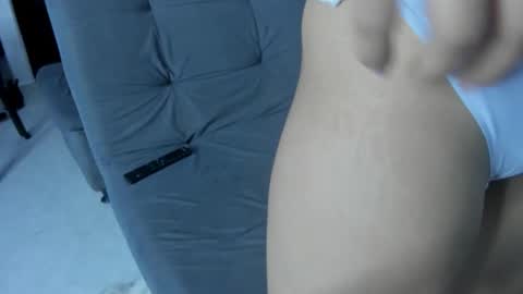 liajohnnson online show from January 10, 5:09 am