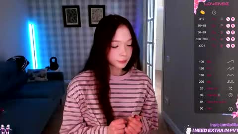 Snapshot of lialilia chatting on February 24, 10:02 am lialilia online show from February 24, 10:02 am