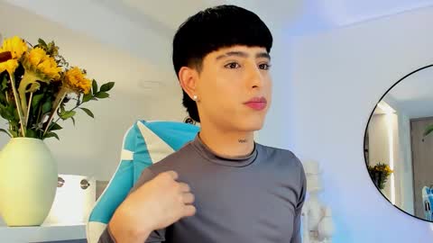 Liam online show from October 24, 5:53 pm