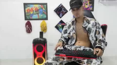 Andres online show from November 13, 10:52 pm
