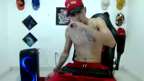 Andres online show from February 28, 11:17 pm