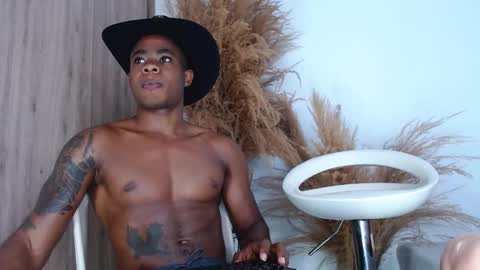 Snapshot of liam_bolt chatting on October 17, 1:35 pm liam_bolt online show from October 17, 1:35 pm