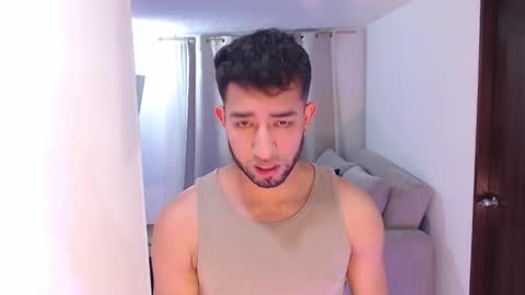 liam_bronw online show from January 11, 2:05 am