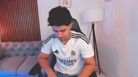 Liam Collins online show from October 22, 11:54 am