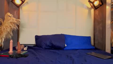 Liam forest  online show from January 17, 5:34 am