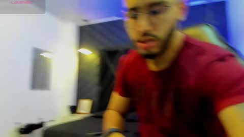 LIAM KLEIN online show from November 21, 11:09 am