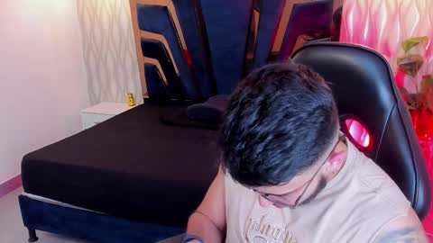 LIAM KLEIN online show from February 22, 8:29 pm