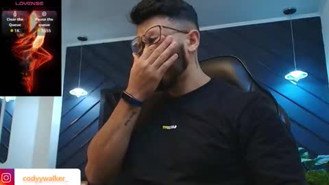 LIAM KLEIN online show from February 25, 11:42 am