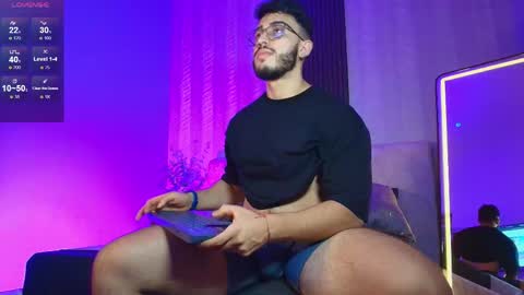 LIAM KLEIN online show from May 21, 5:42 pm